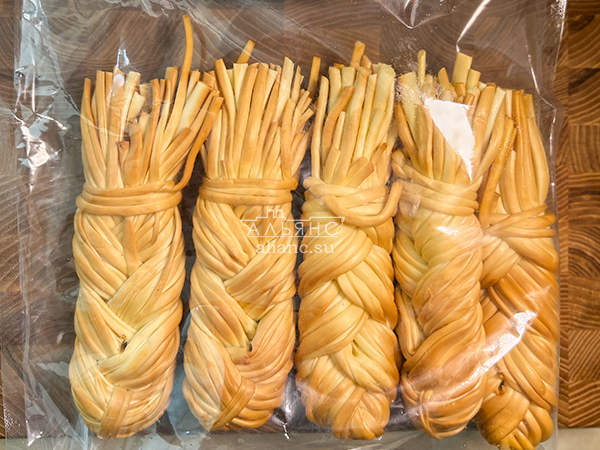 Сырный продукт ФЕРМЕРСКИЙ коса копченая в Химках
