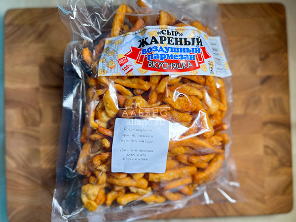 Жареный сыр "ВКУСНЯШКА" со вкусом пармезан (500 гр) в Химках