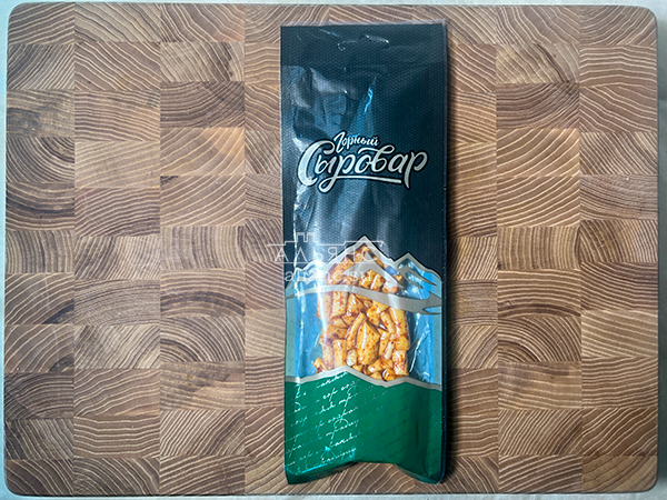 Сыр 60 гр ГОРНЫЙ СЫРОВАР (Бочонок копчёный с аджикой) в Химках