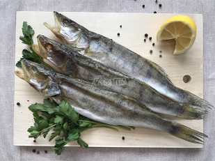 Арахис в глазури: Судак вяленый